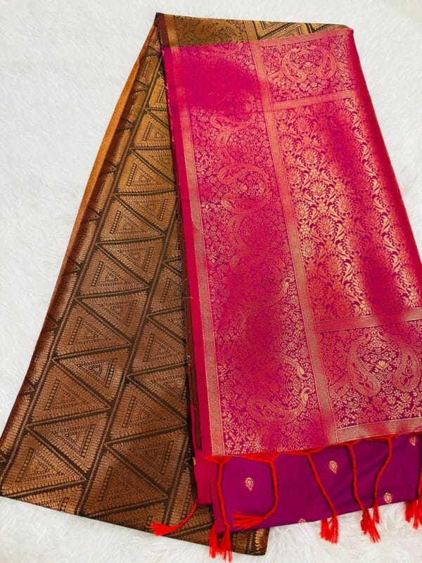 Vintage Kanchipuram Semi Silk Saree Pink & Green Gold Zari with Tassels - Image 2