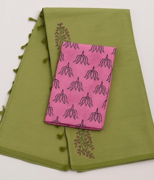 Cotton Saree in Cream and Green colour - Image 3