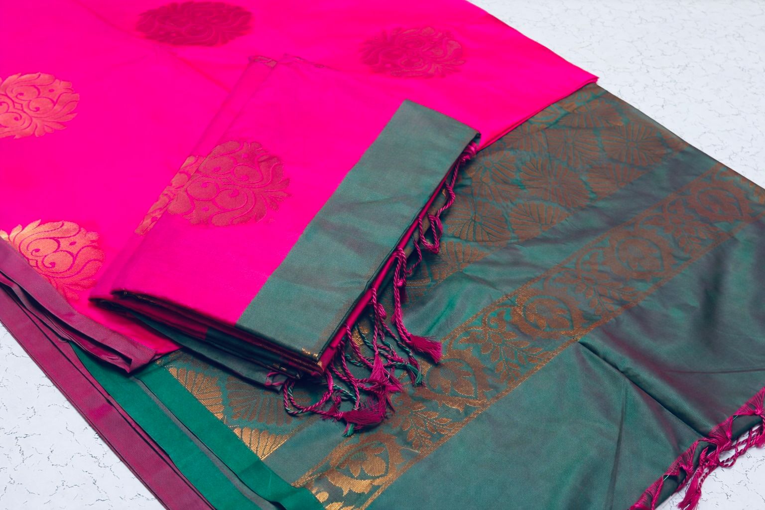 Hot Pink Soft Silk Saree with Green Zari Border, Kanchipuram Style Saree, Rani Pink Wedding Saree, Traditional South, Festive Party Wear - Image 3