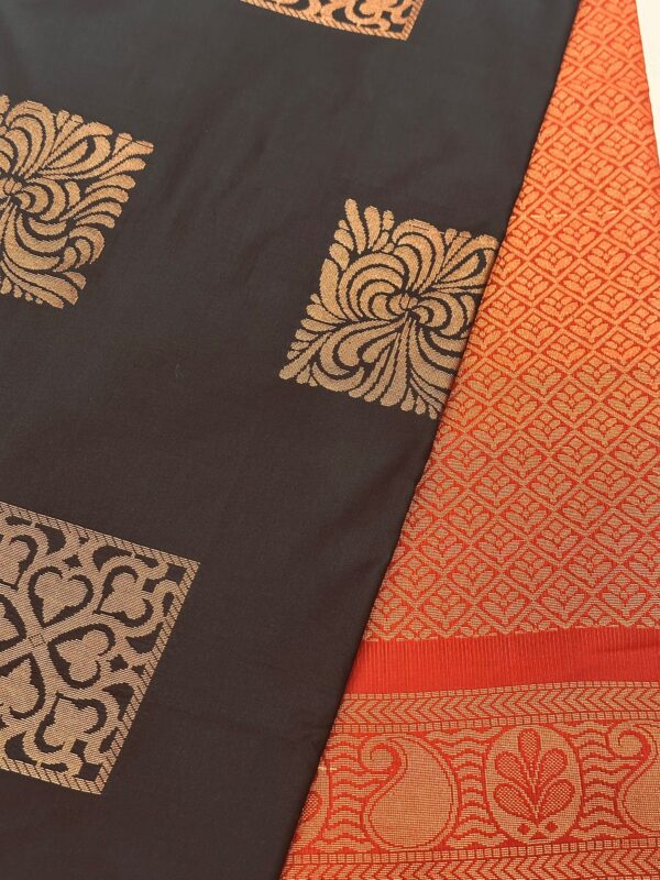 Black Silk Saree with Red Kanchipuram Border, Traditional South Indian Saree, Gold Zari Motif Saree, Festive Party Wear - Image 5