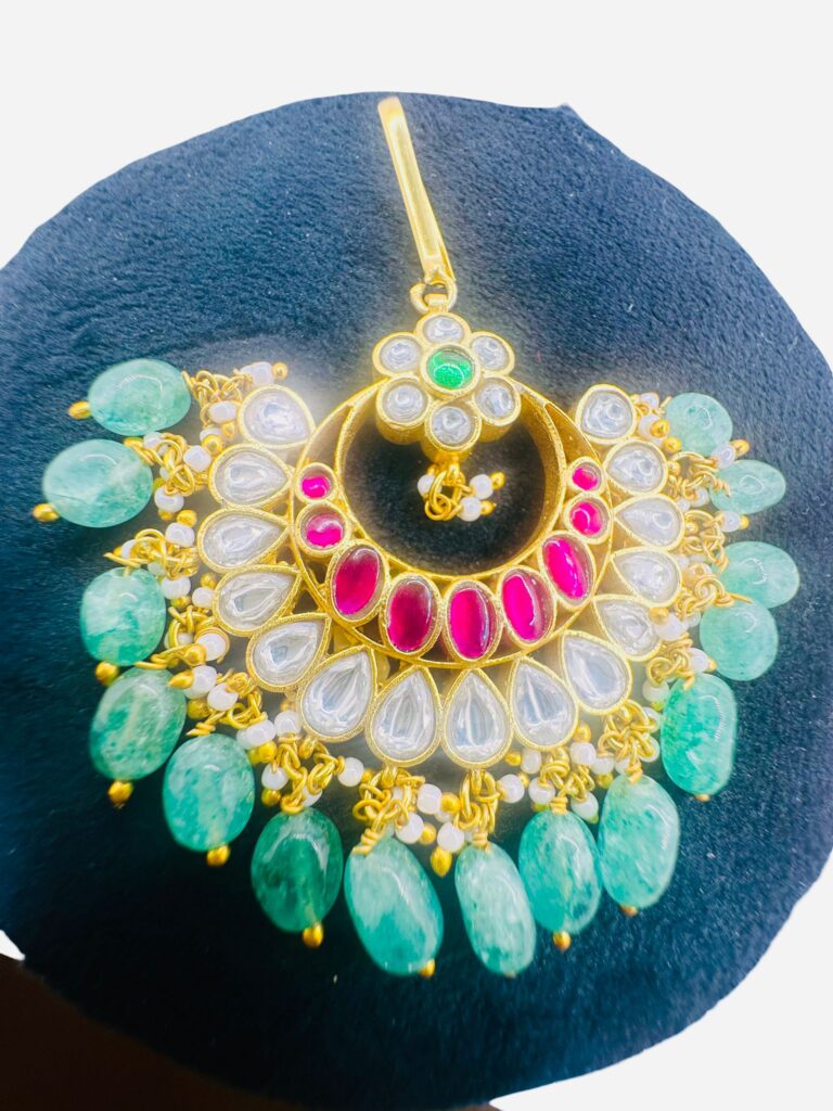 Bridal Jadau Maang Tikka with Green Beads, Kundan Polki Headpiece, Traditional Indian Wedding Matha Patti Jewelry