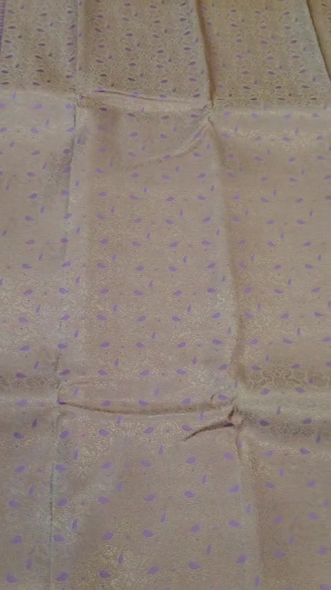 Soft Silk Saree with Floral Zari Design and Blouse – 4 Colours - Image 9