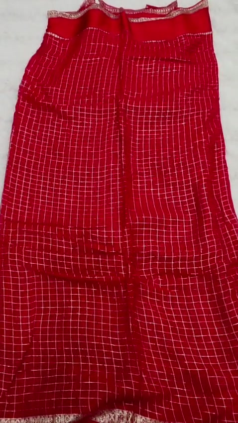 Red Checked Saree Silver Zari Border Indian Traditional Women's Ethnic Wear - Image 4