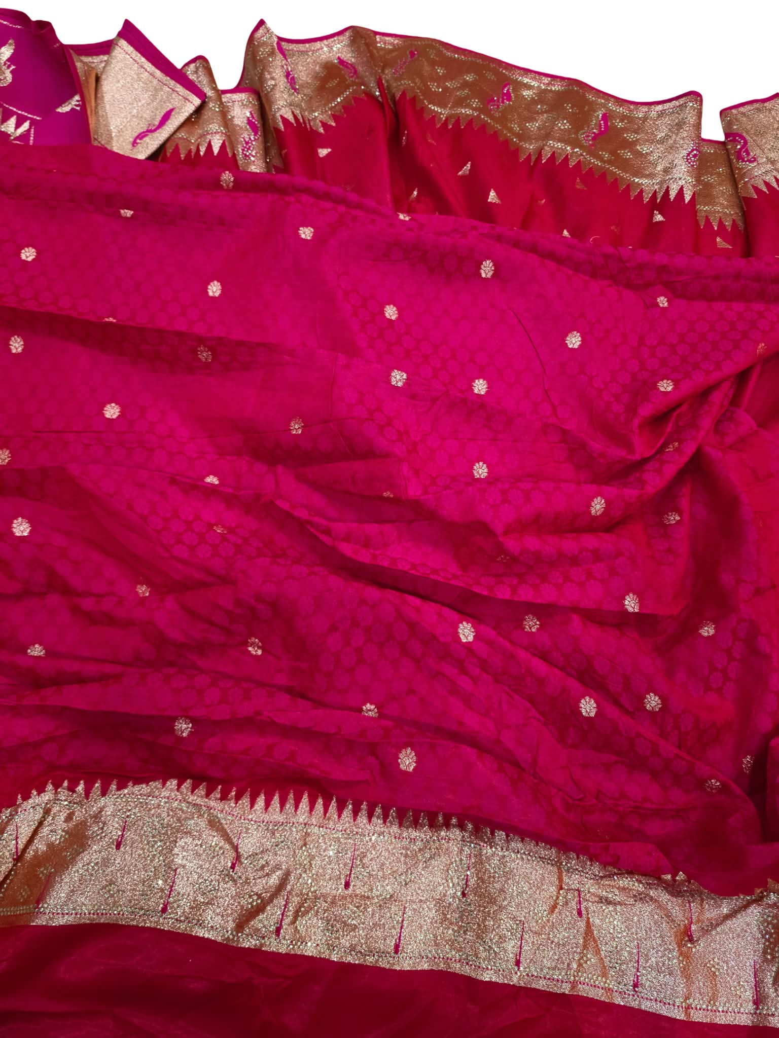 Rich Banarasi Designer Saree with Dupatta Rani Pink Gold Zari Peacock Party Wear - Image 5