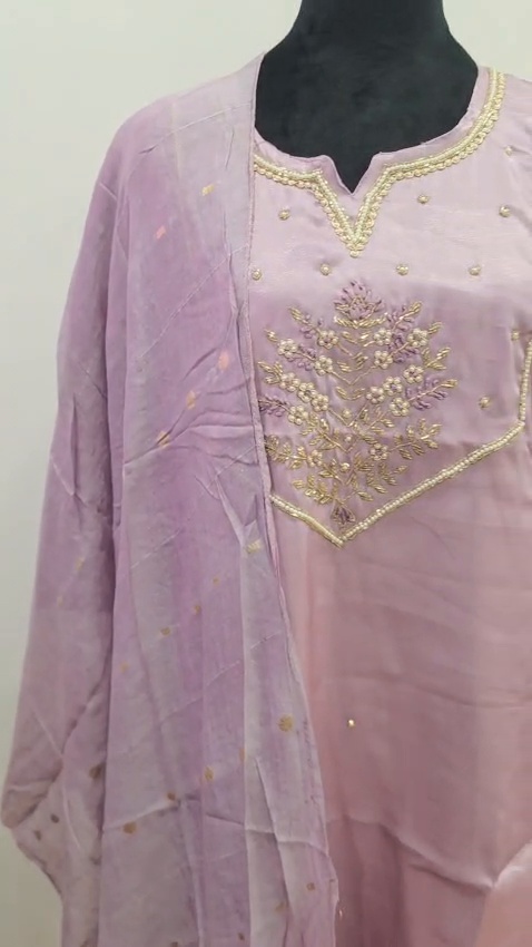 Women's Lavender 3 Piece Salwar Suit Embroidered Kurta Pant Dupatta - Image 2